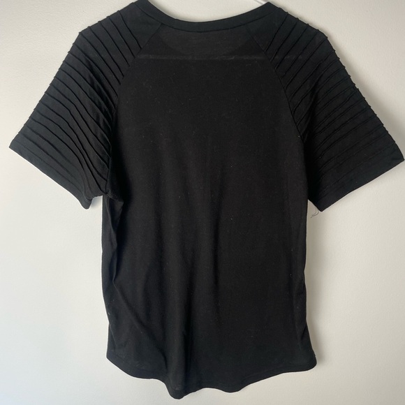 753. Men’s Fashion Basic T-Shirt - Picture 7 of 7